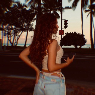 Janice Nichole | 🌺🤍⚡