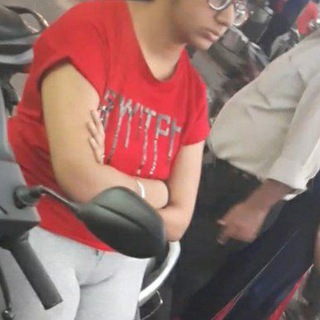 Desi cameltoe (pussyshape)